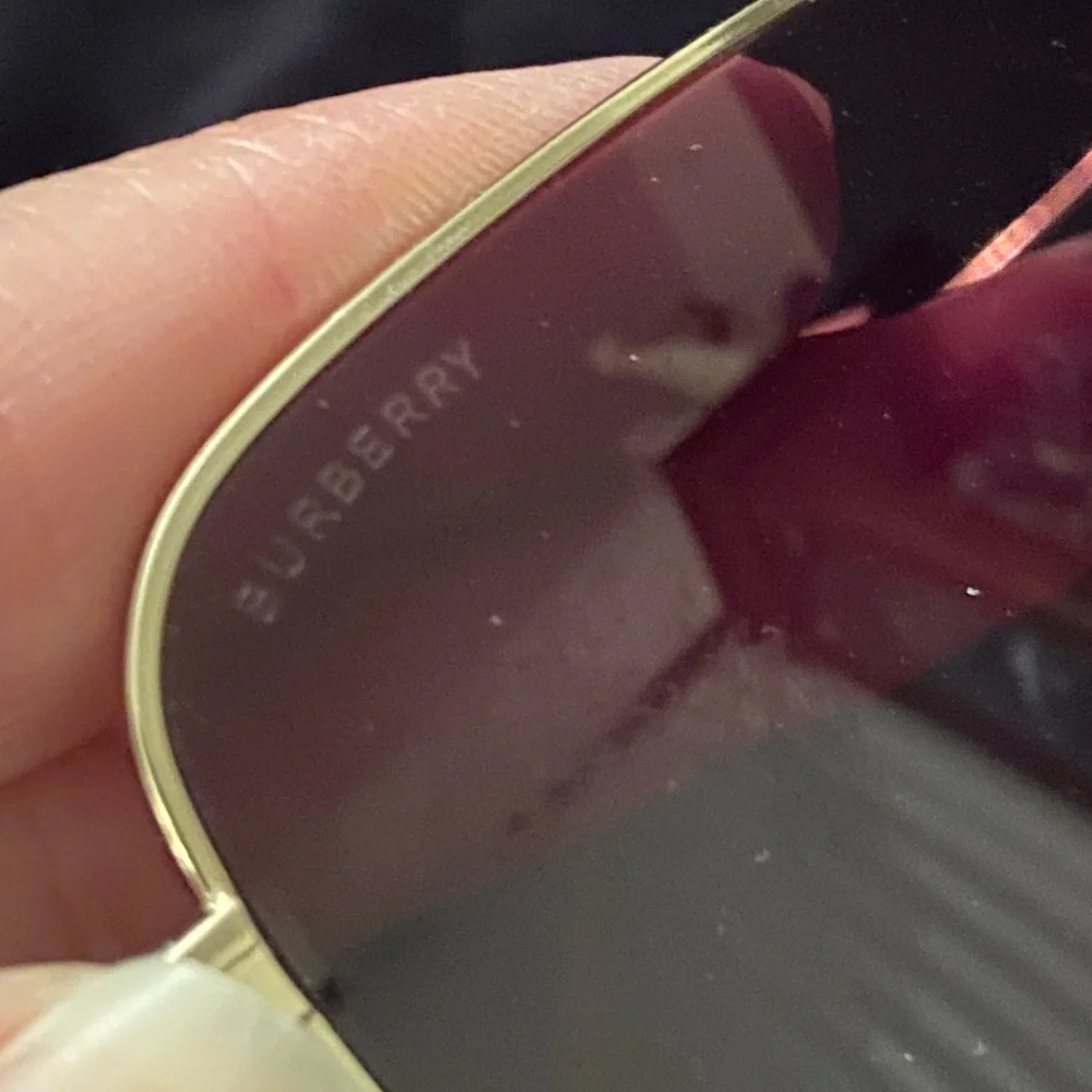 Burberry Sunglasses Women's Jude BE3119 Light Gold/Grey Gradient 58-17mm READ - Picture 12 of 15